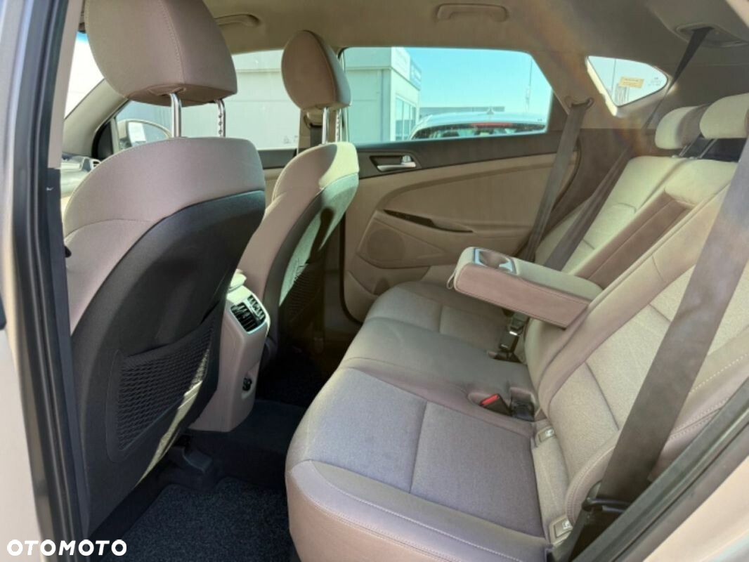 Hyundai Tucson 1.6 GDi Style 2WD - 25