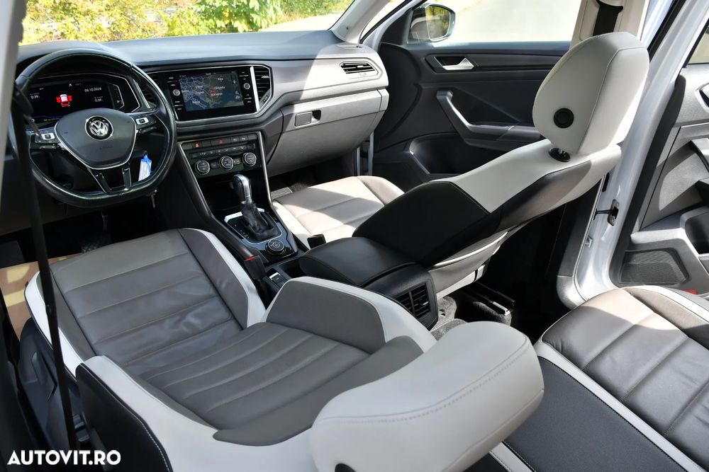 Volkswagen T-Roc - 23