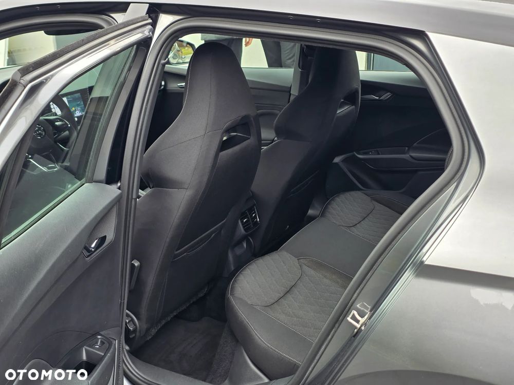 Skoda Fabia 1.0 TSI Style Color - 13