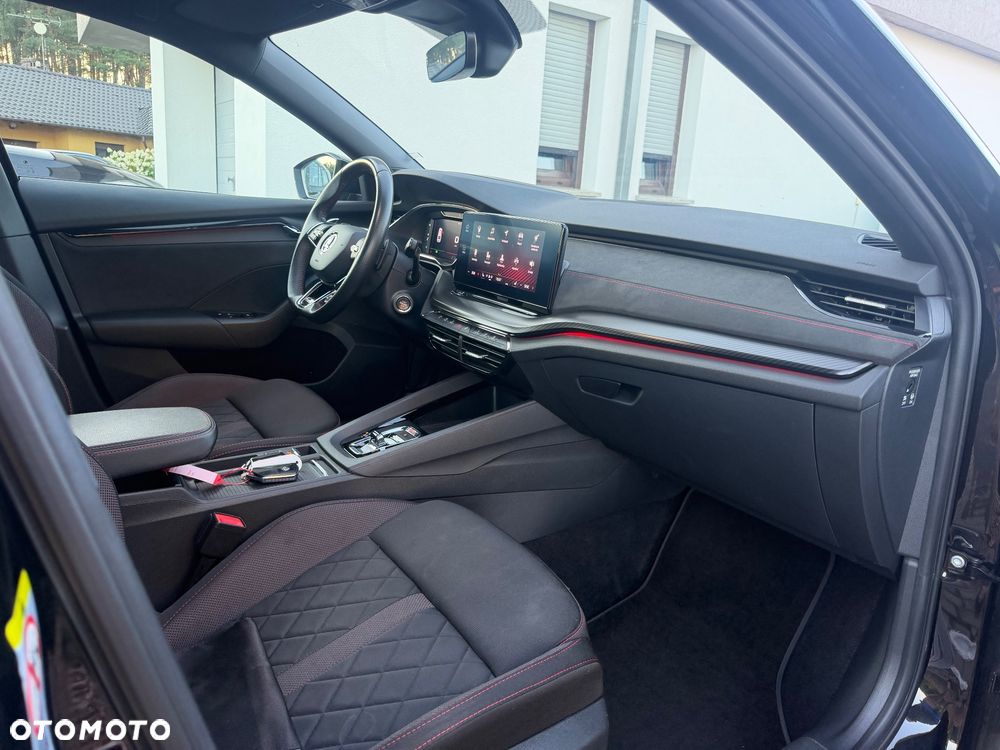 Skoda Octavia 2.0 TDI DSG RS - 16