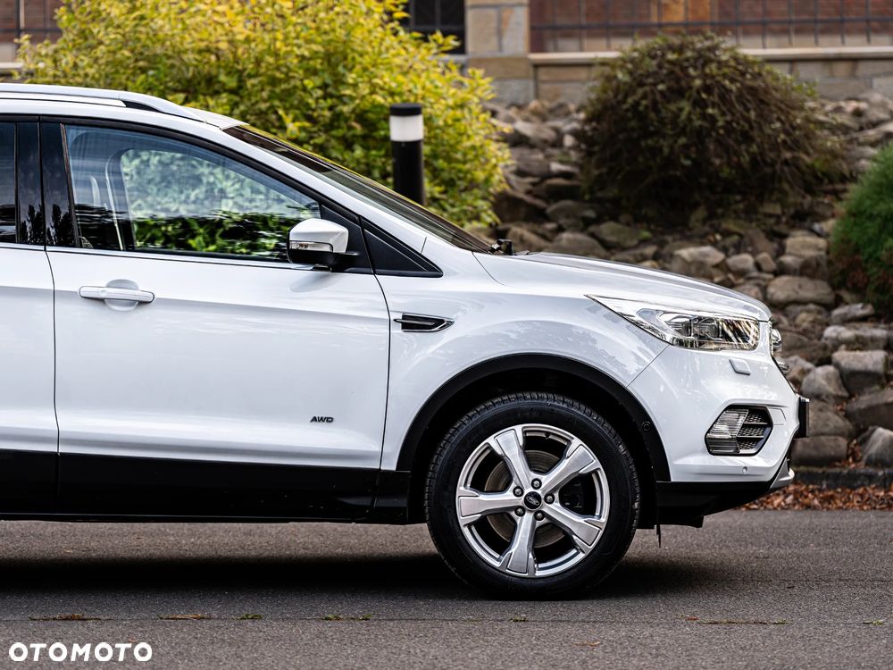 Ford Kuga 1.5 EcoBoost 4x4 Titanium - 9