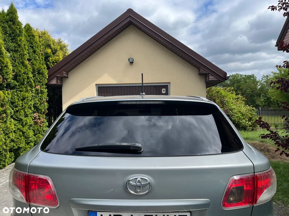 Toyota Avensis 2.0 D-4D Sol plus - 3