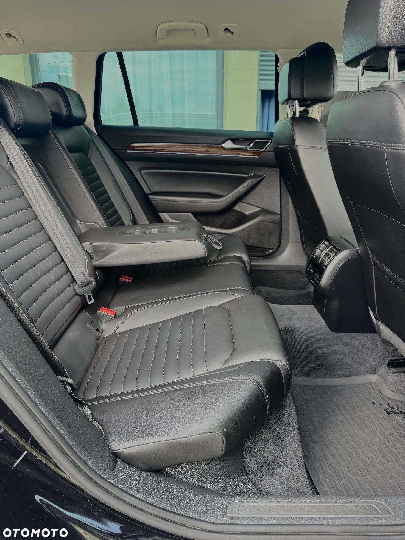 Volkswagen Passat - 19