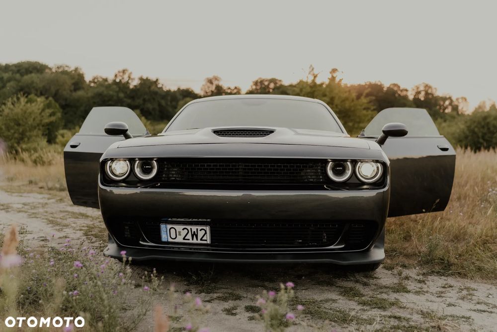 Dodge Challenger 5.7 R/T - 8