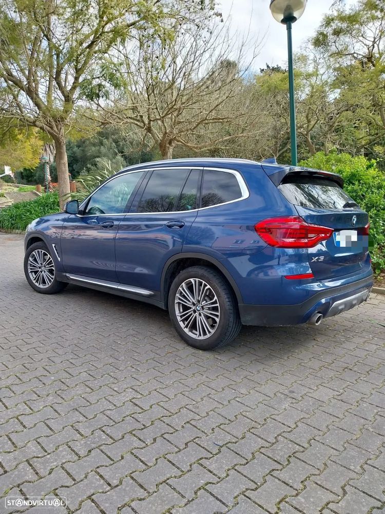 BMW X3 20 d xDrive Line Luxury - 4