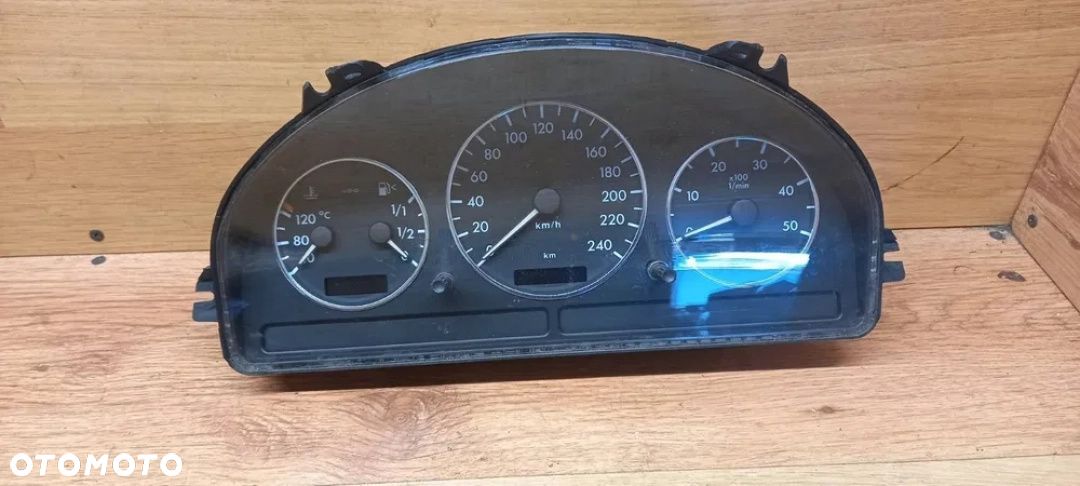 Licznik Mercedes ml w 163 lift 4.0 cdi v8 - 1