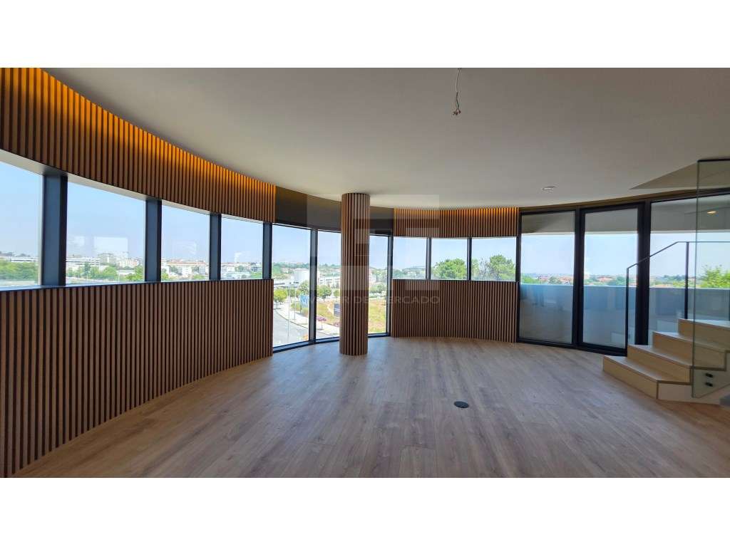 Apartamento Duplex T2 Novo com Terraço de 88m² e Garagem - Repeses,... - Grande imagem: 5/48