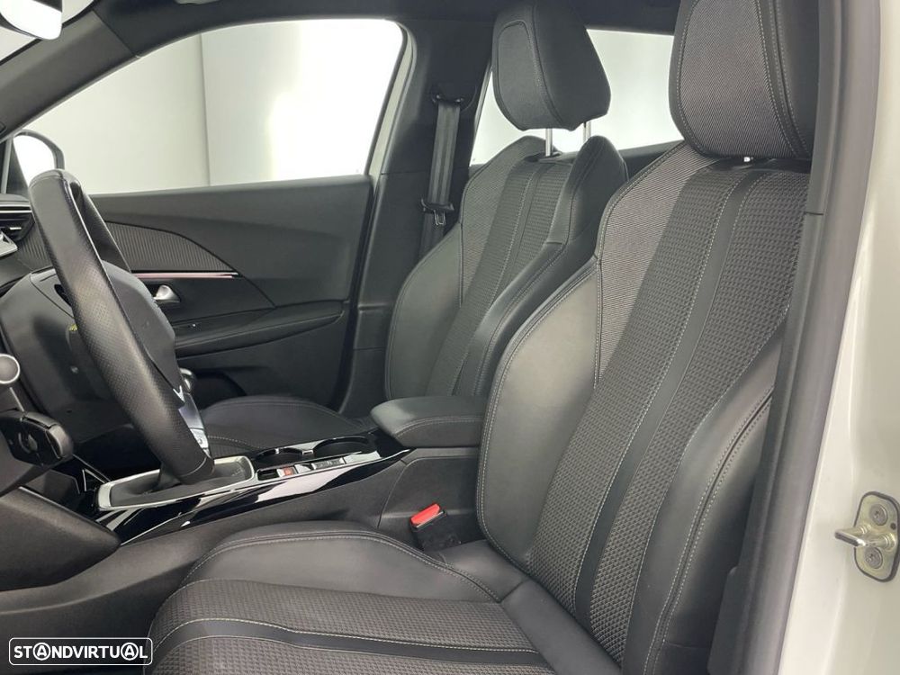 Peugeot 2008 1.2 PureTech GT - 18