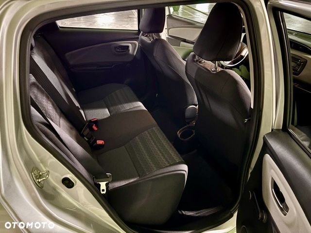 Toyota Yaris - 7