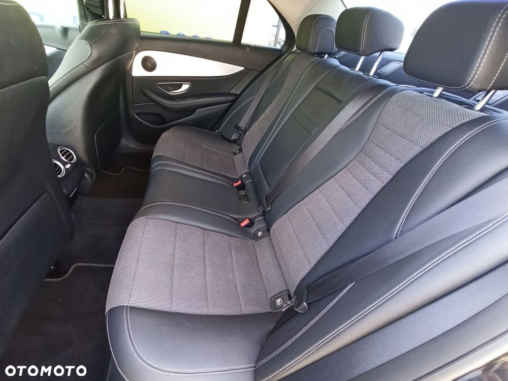 Mercedes-Benz Klasa E - 8