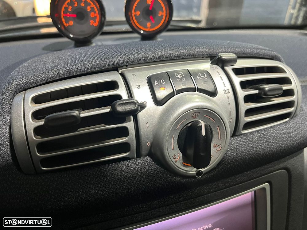 Smart Fortwo Cabrio 1.0 mhd Passion 71 Softouch - 23