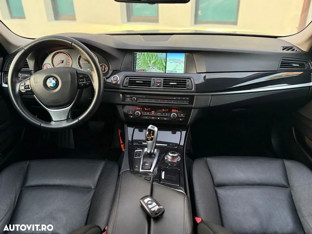 BMW Seria 5 520d - 12