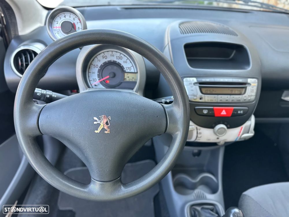 Peugeot 107 1.0 Trendy - 20