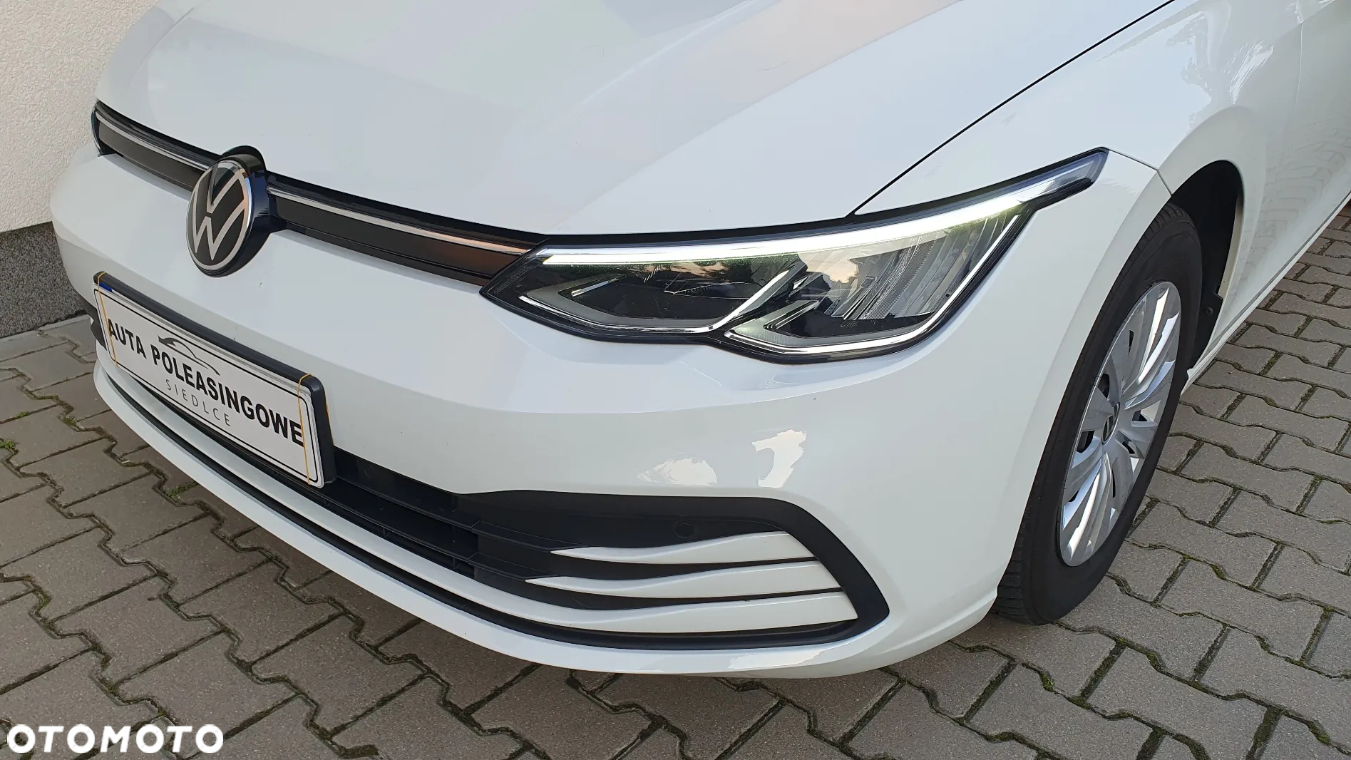 Volkswagen Golf VIII 1.0 TSI Life - 3