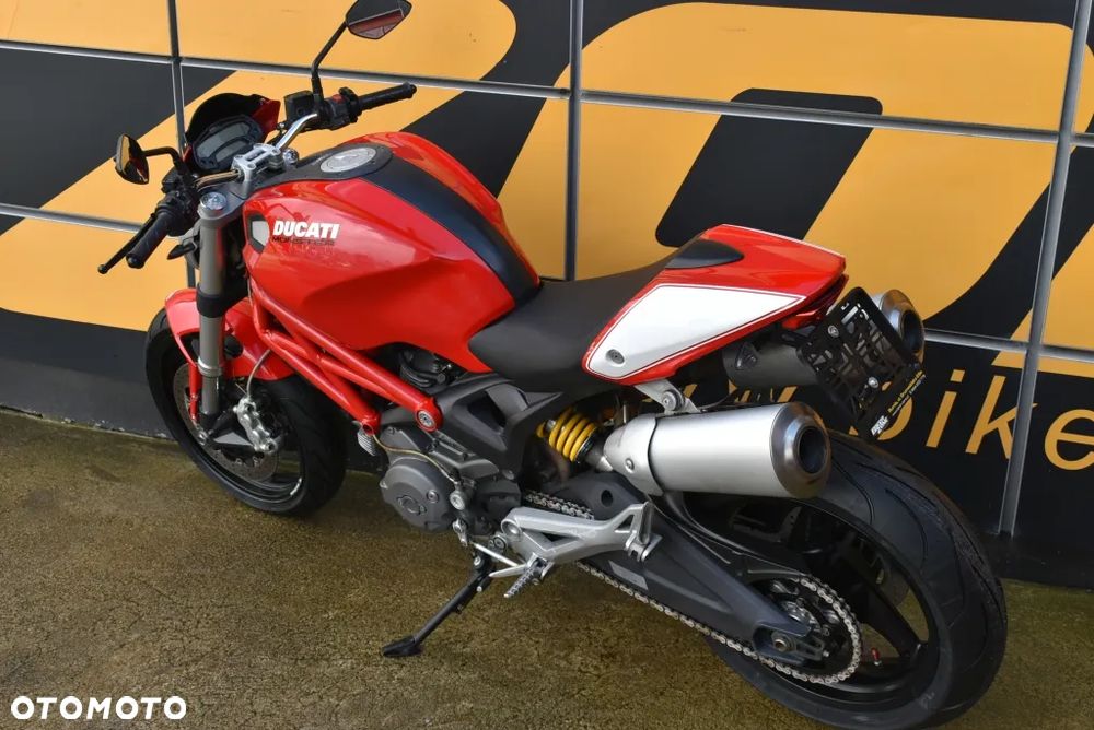 Ducati Monster - 9