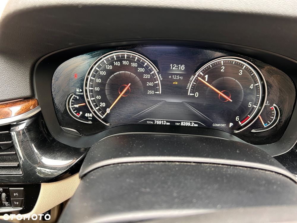 BMW Seria 5 520d Luxury Line - 16