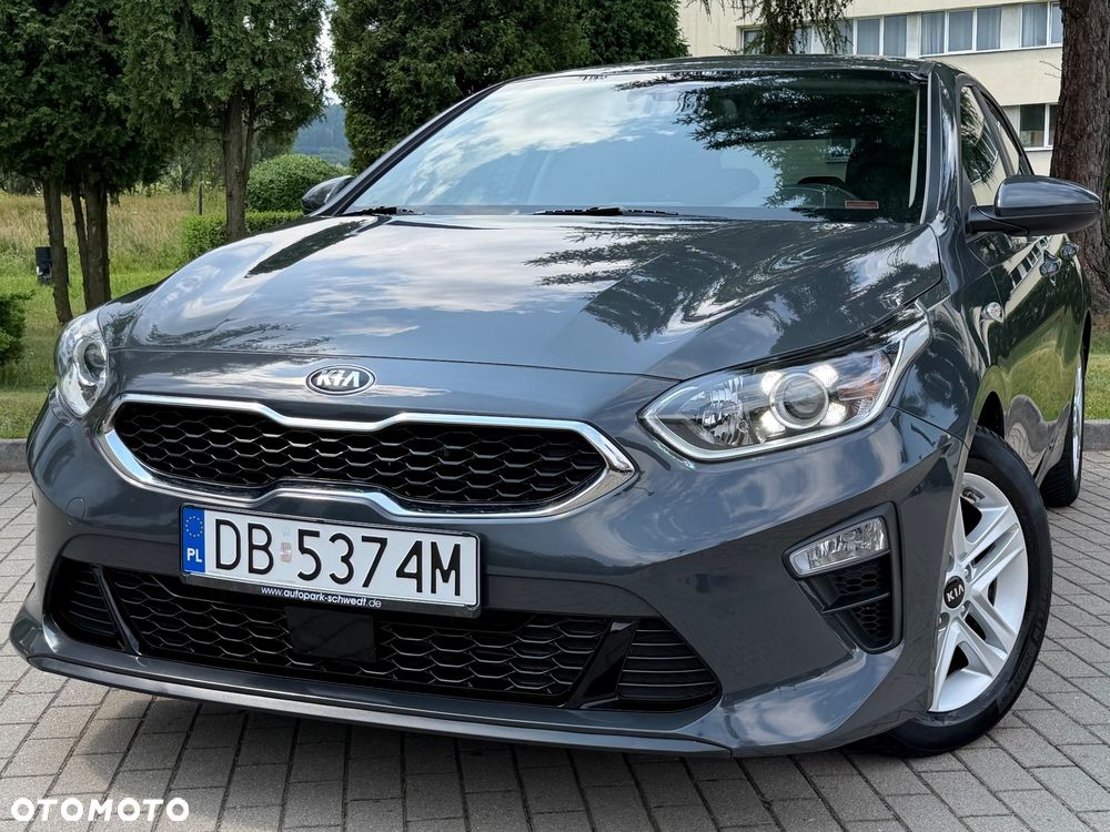 Kia Ceed 1.4 CVVT Dream-Team Edition - 23