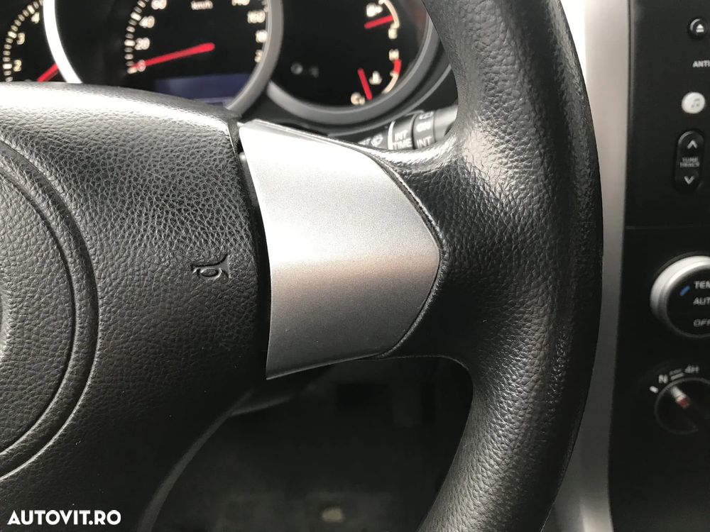 Suzuki Grand Vitara 1.9 DDiS Comfort - 19