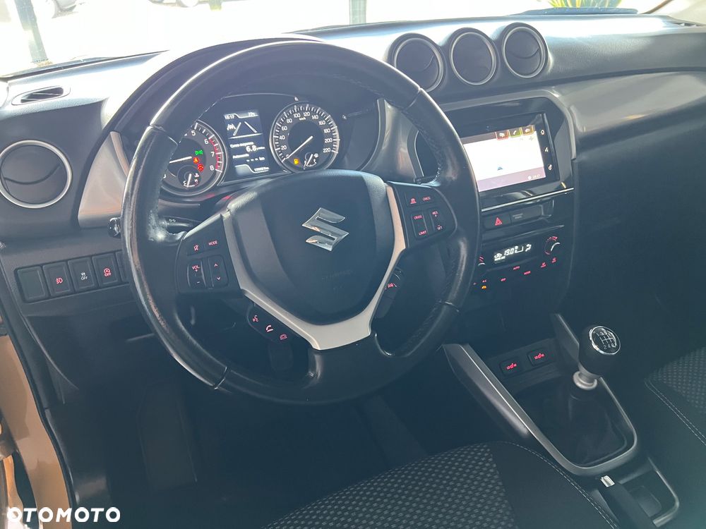 Suzuki Vitara - 15
