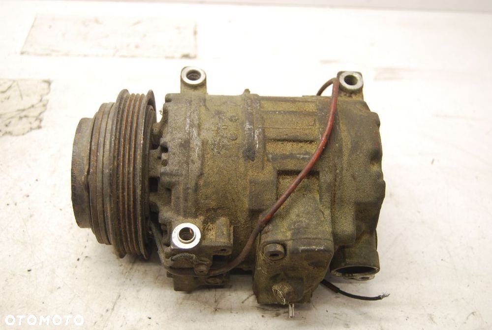 SPRĘŻARKA KLIMATYZACJI 4B0260805C AUDI A6 C5 2.5 TDI VW PASSAT B5 - 2