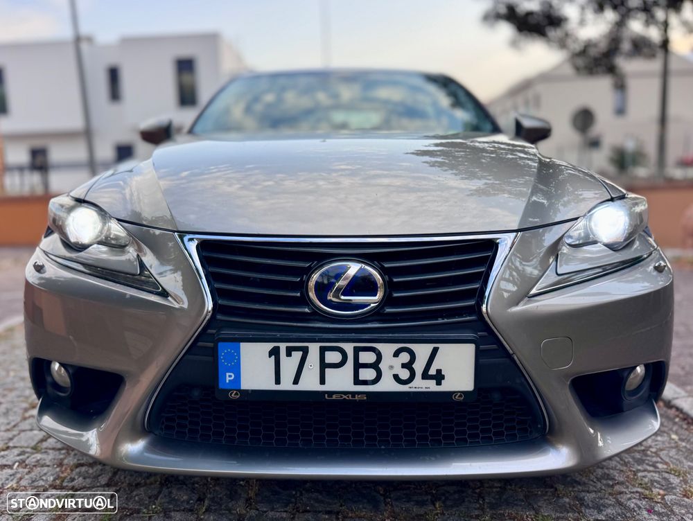 Lexus IS 300H Pack Luxury - 3