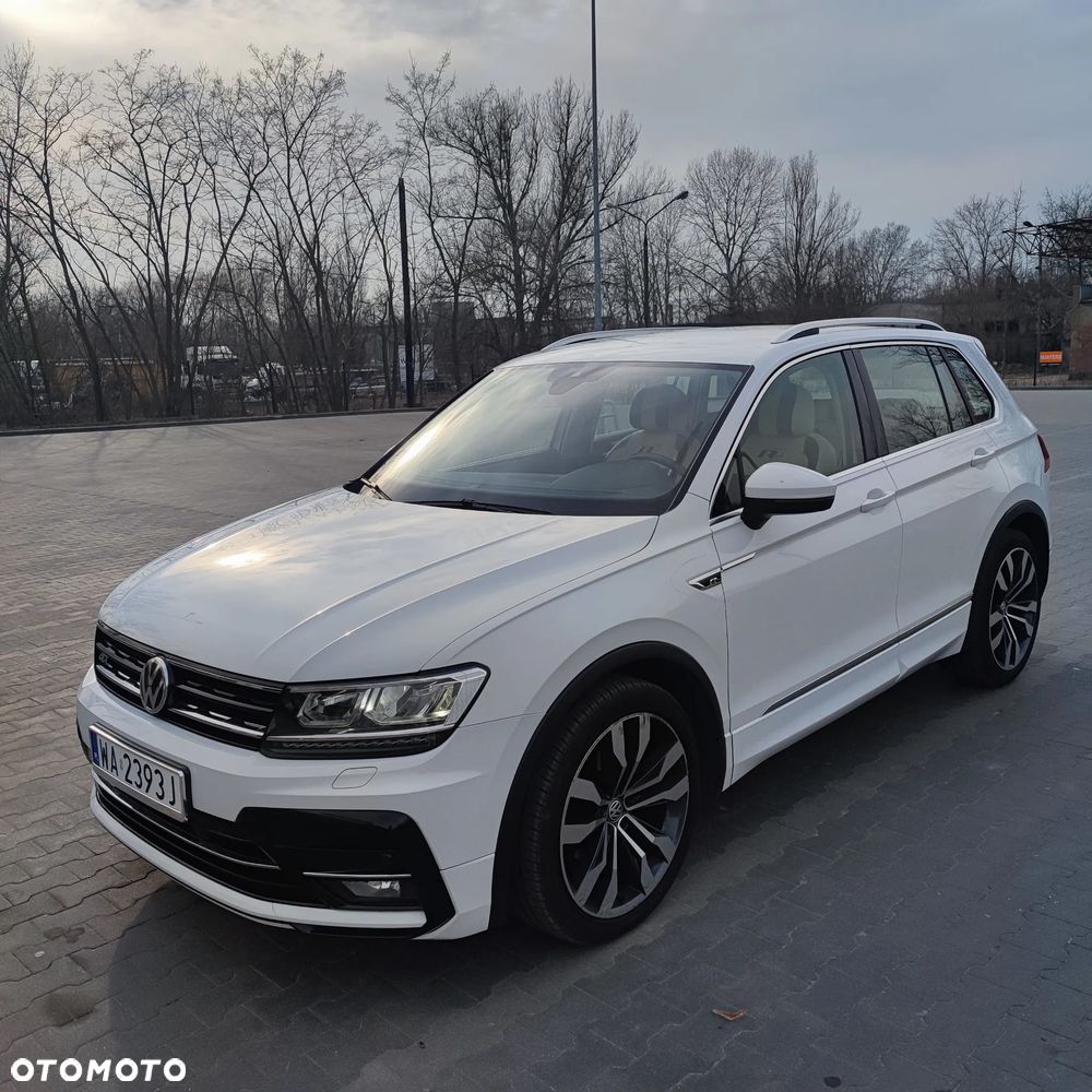 Volkswagen Tiguan - 1