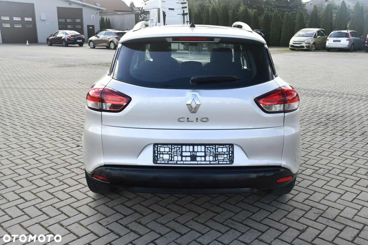 Renault Clio - 12