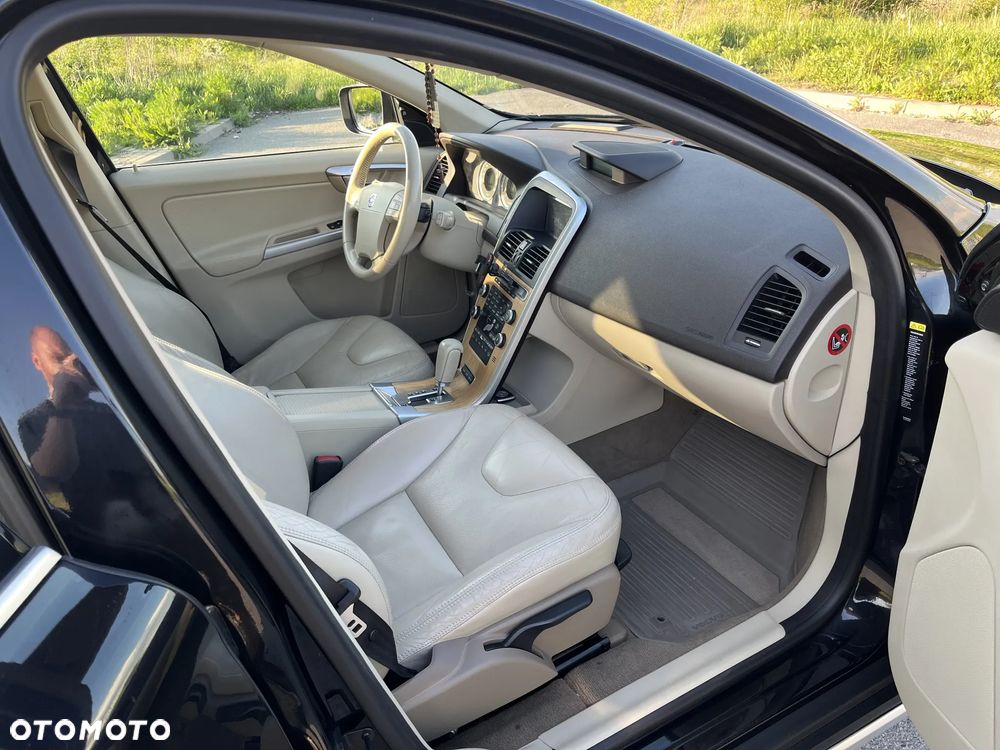 Volvo XC 60 - 11