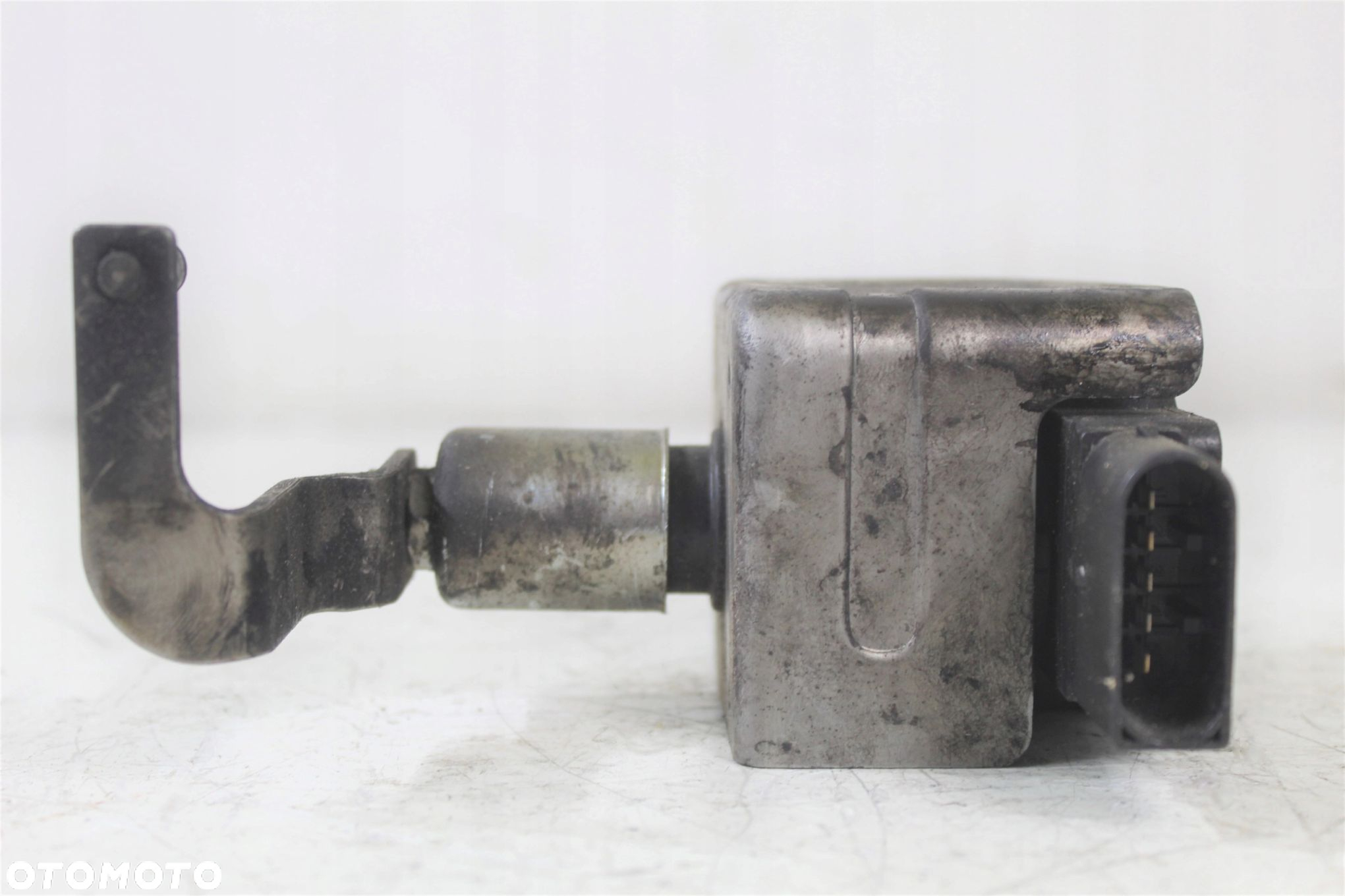 NASTAWNIK TURBOSPRĘŻARKI BMW E60 E61 2.0D N47D20A - 2