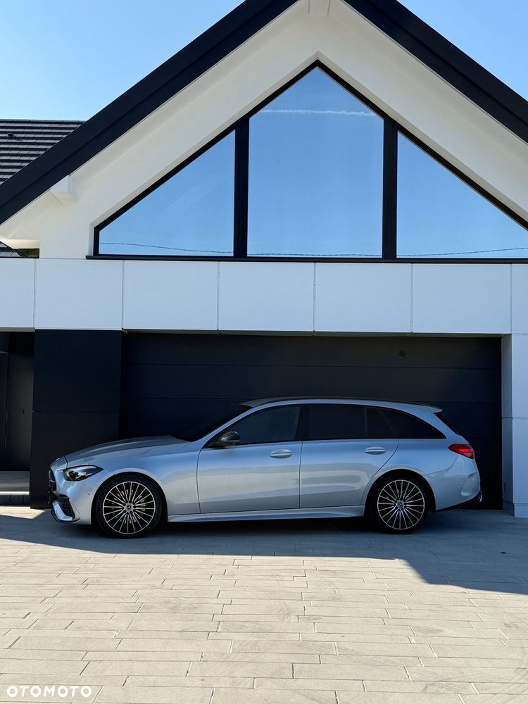 Mercedes-Benz Klasa C 220 d 4Matic T 9G-TRONIC AMG Line - 11