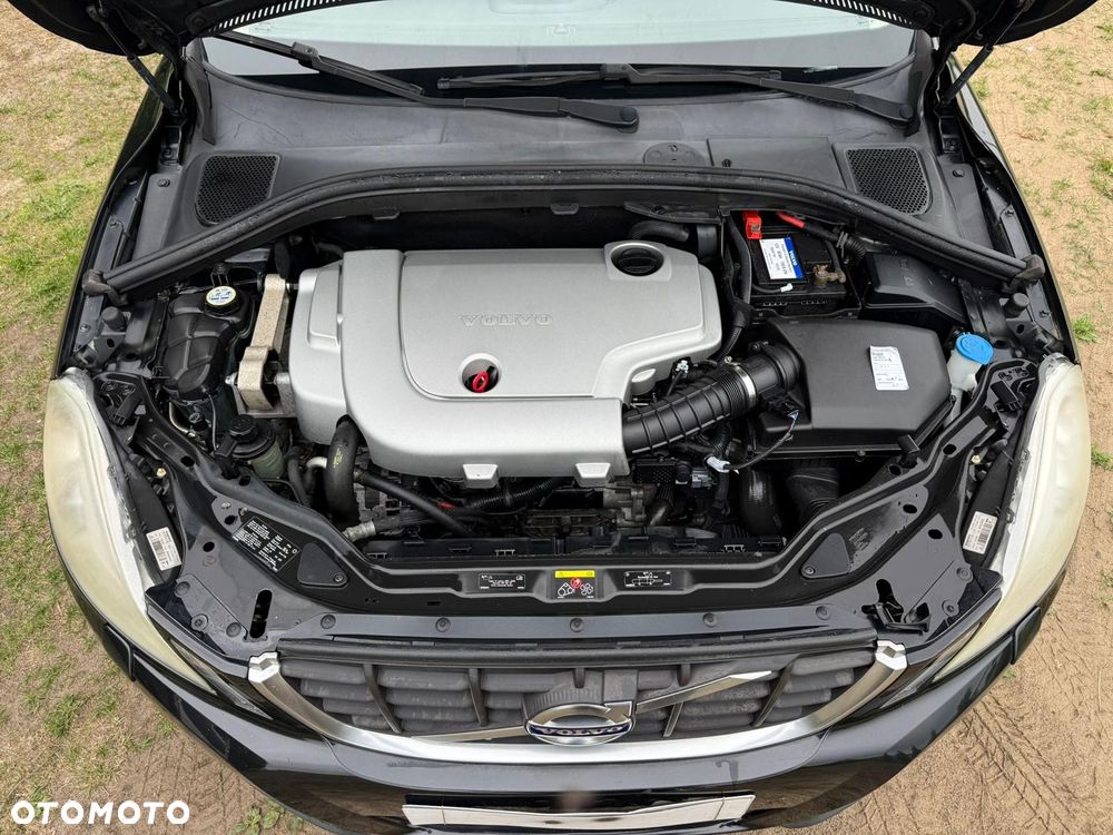 Volvo XC 60 D5 AWD Momentum - 20