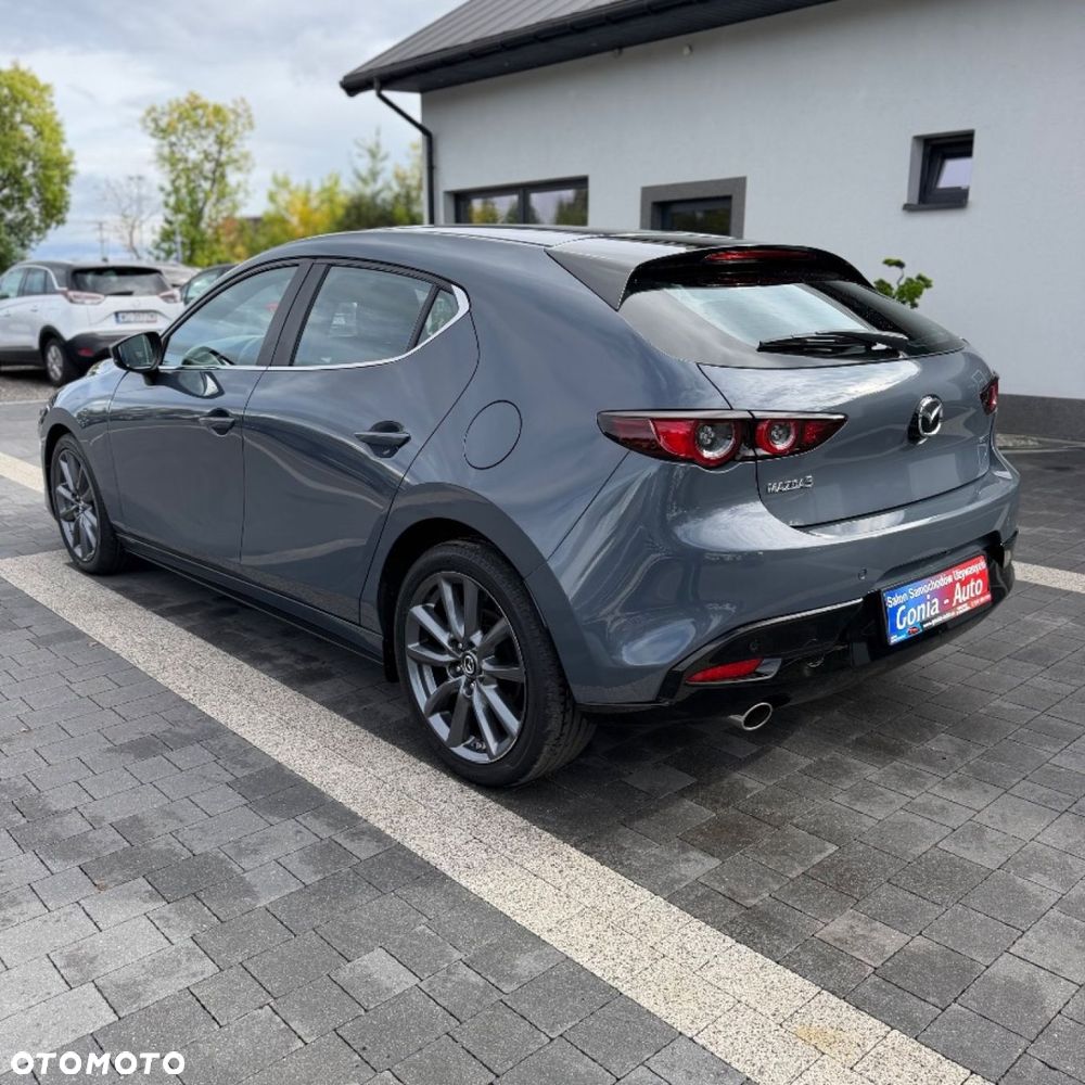 Mazda 3 - 8