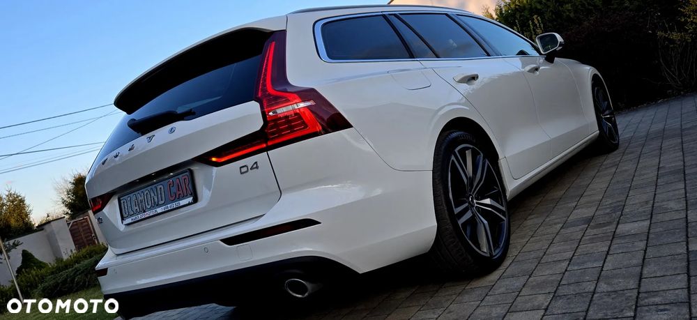 Volvo V60 D4 Geartronic Momentum Pro - 13