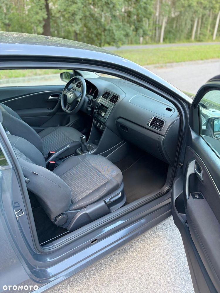 Volkswagen Polo 1.4 TDI BMT Comfortline - 24