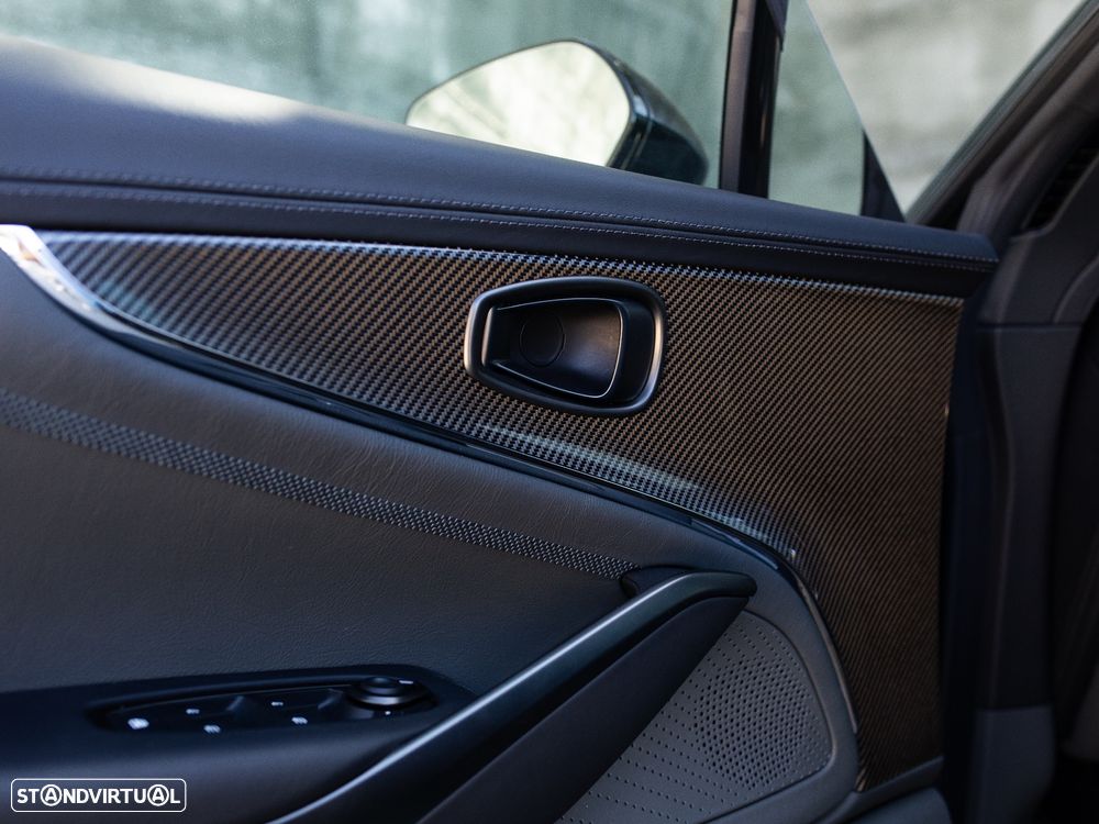 Aston Martin DBX 707 - 34