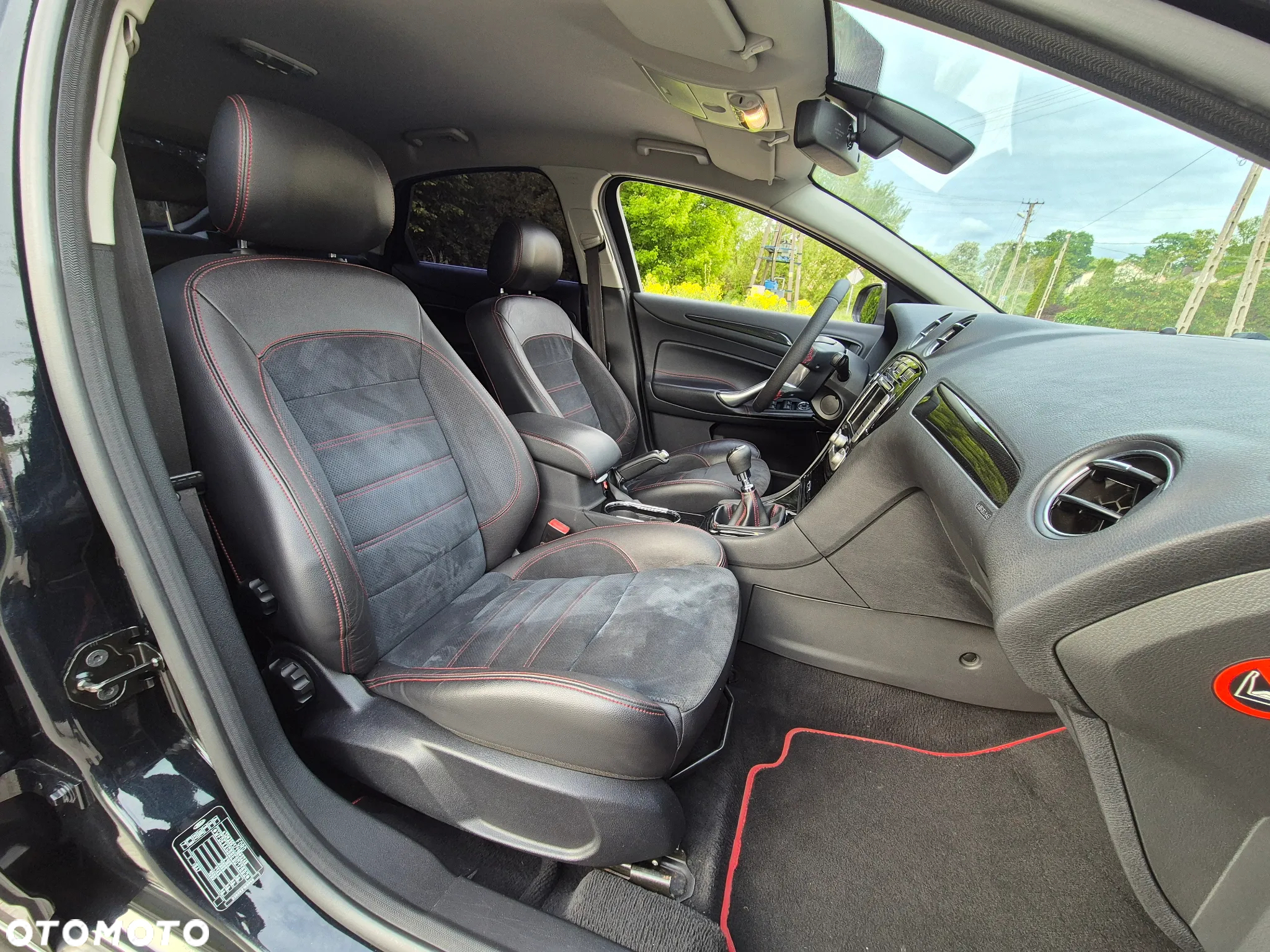 Ford Mondeo 2.5 Titanium S - 30