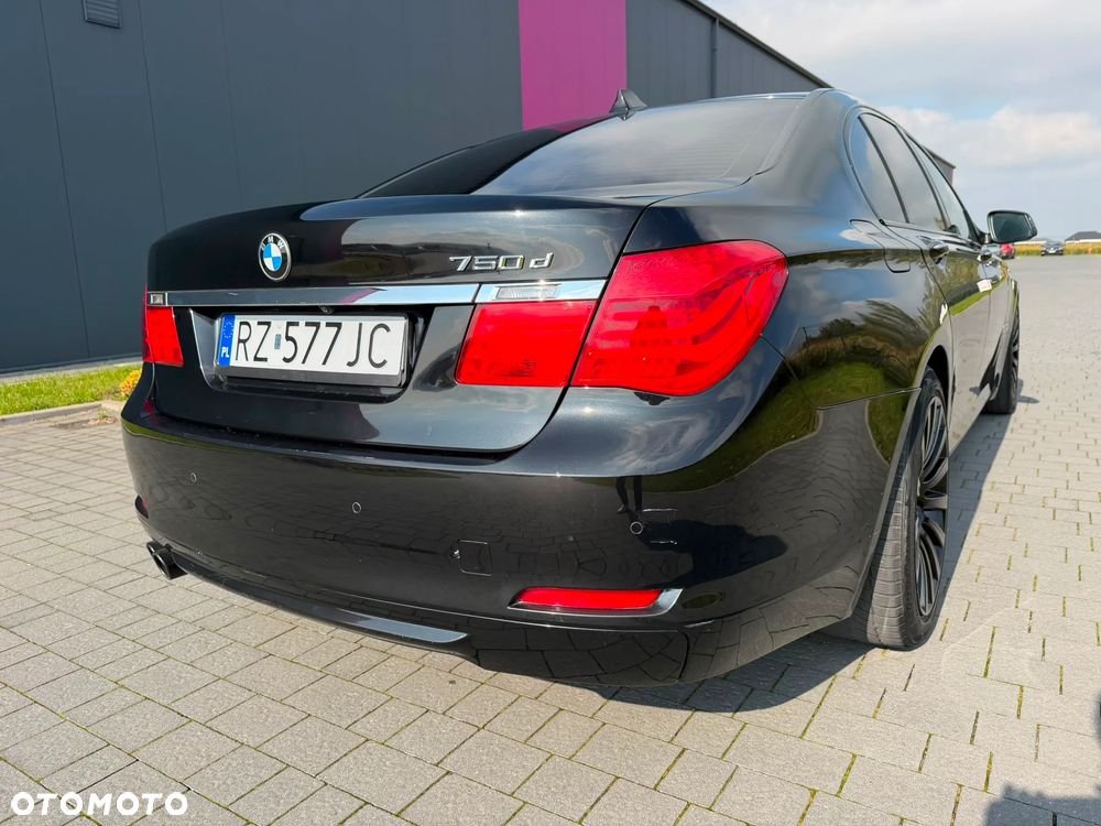 BMW Seria 7 - 24