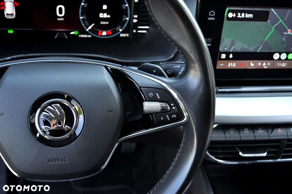Skoda Octavia Combi 2.0 TDI DSG Exclusive Plus - 30