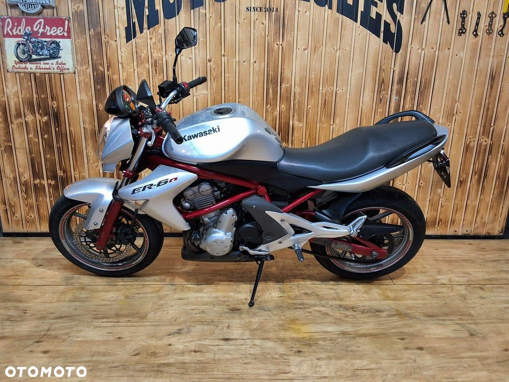 Kawasaki ER - 12