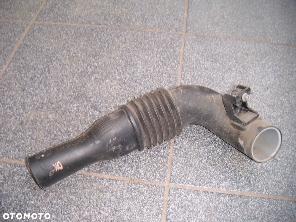 ford ka mk2 1.2b  rura- dolot powietrza   51806858 - 2