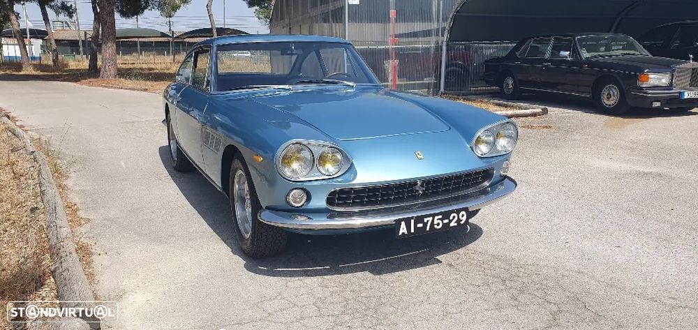 Ferrari 330 - 3