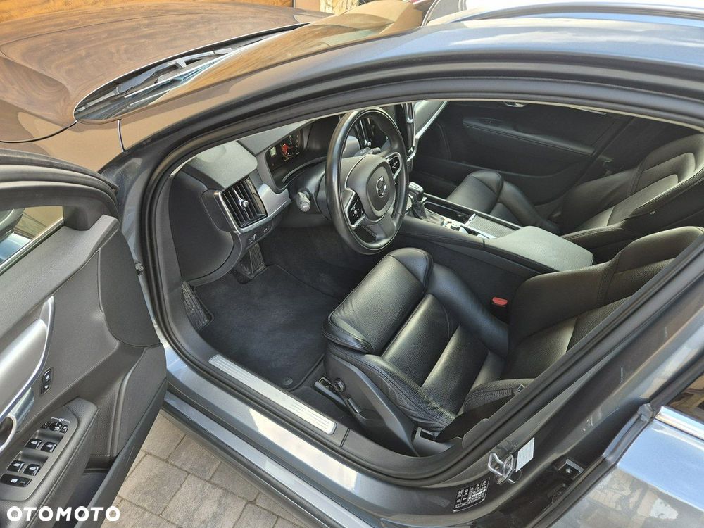 Volvo V90 - 12