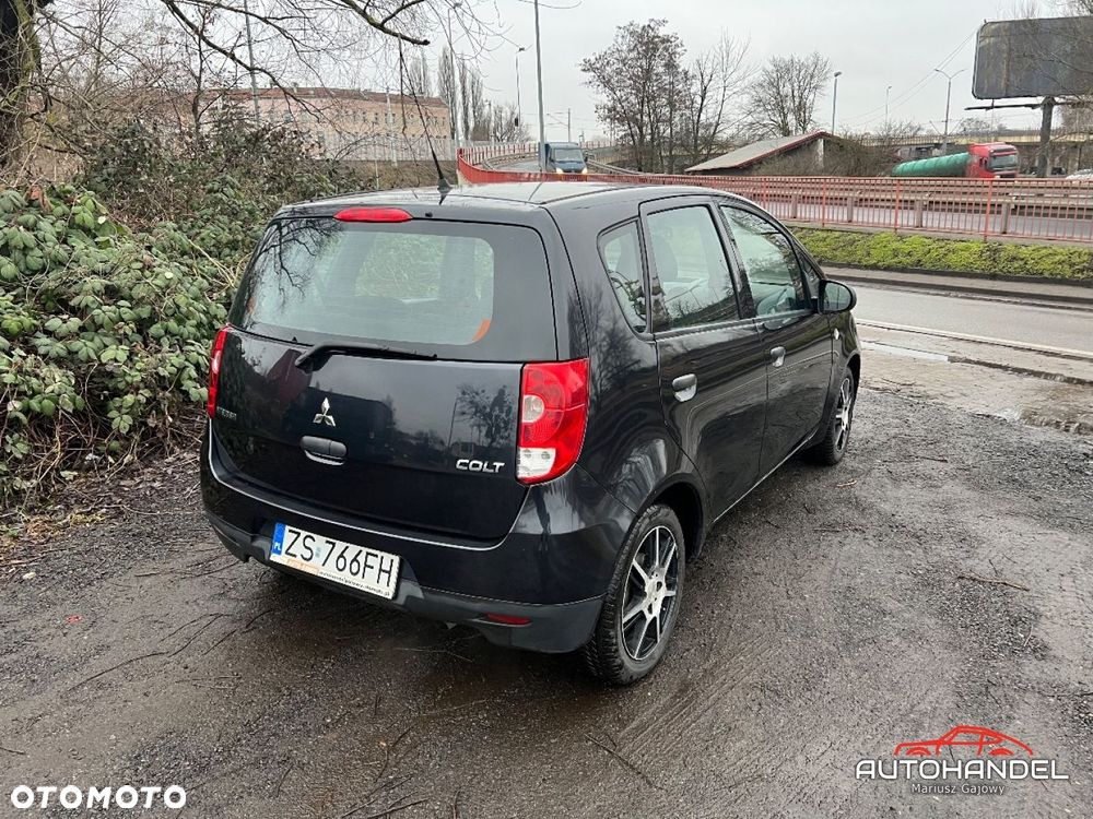 Mitsubishi Colt - 6