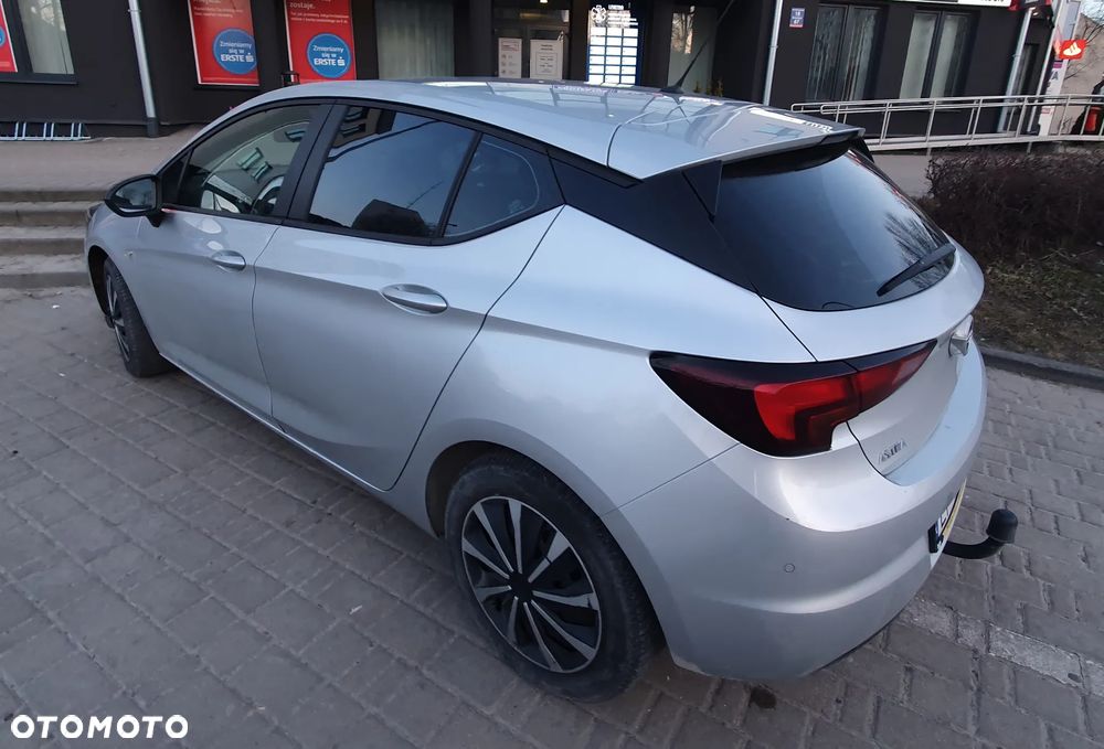 Opel Astra 1.2 T Edition S&S - 4