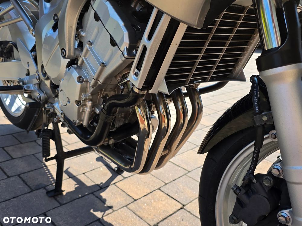 Yamaha FZ6 - 11