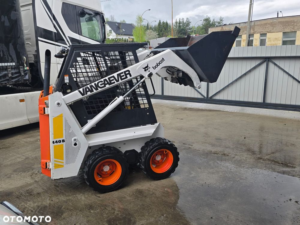 Bobcat 440B - 3