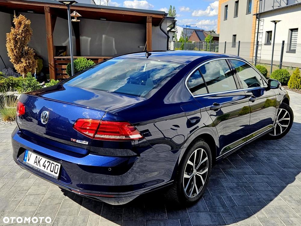 Volkswagen Passat 1.8 TSI BMT Highline - 13