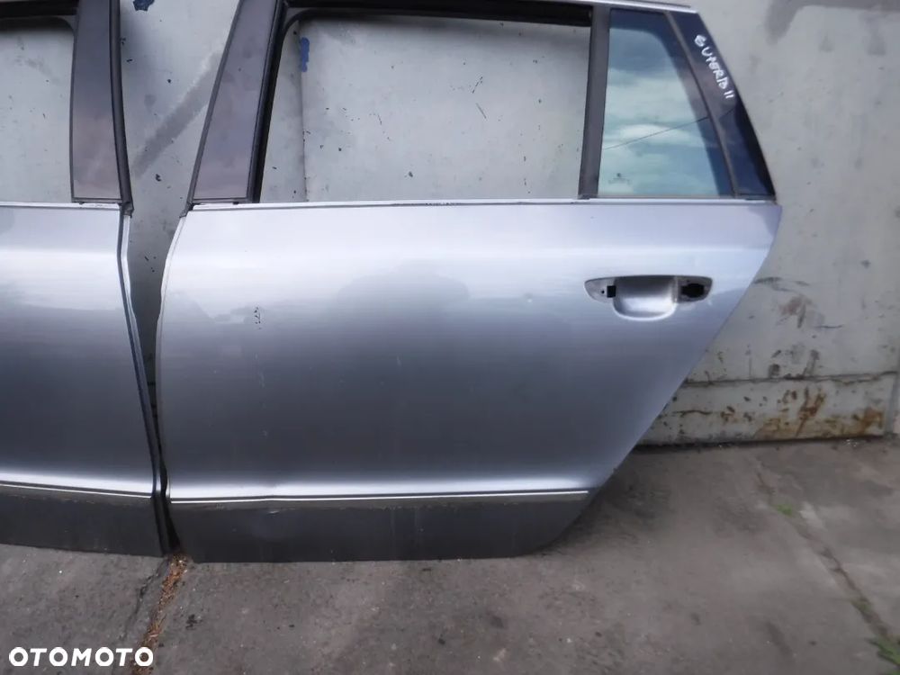 Skoda Superb II 2 kombi drzwi tyl LF8L 2G2G szyba prawe lewe - 4