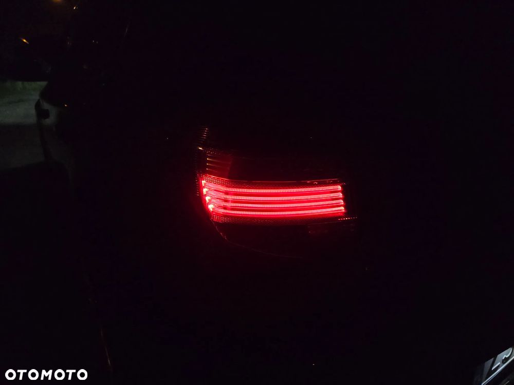 BMW Seria 1 120i - 15