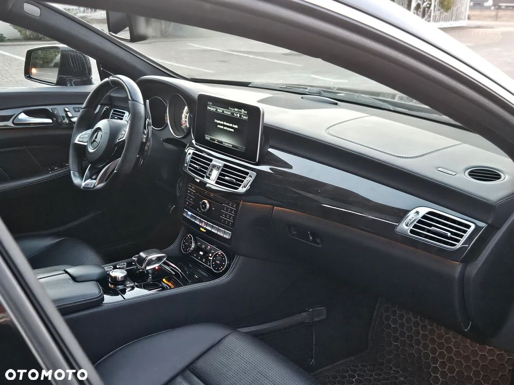 Mercedes-Benz CLS - 40
